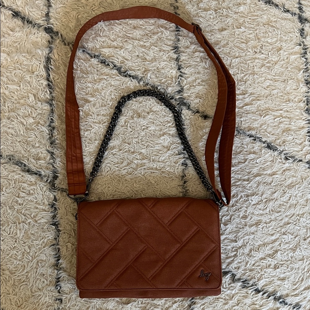 Lug Matte Luxe East/West Large
Shoulder Bag - Huddle